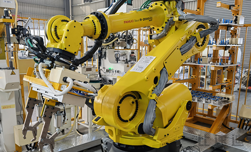 机器人铆螺母枪_无人化产线_数据监控_储存报警 机器人铆螺母枪_无人化产线_数据监控_储存报警